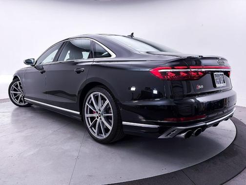 Mythos Black Metallic 2023 Audi S8 4.0T quattro