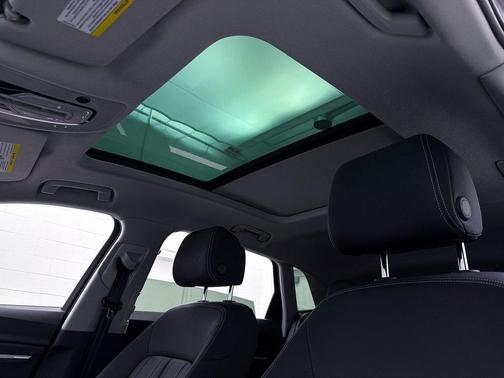 2022 Audi e-tron Premium