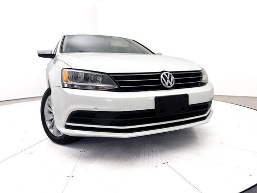 Pure White 2016 Volkswagen Jetta 1.4T SE