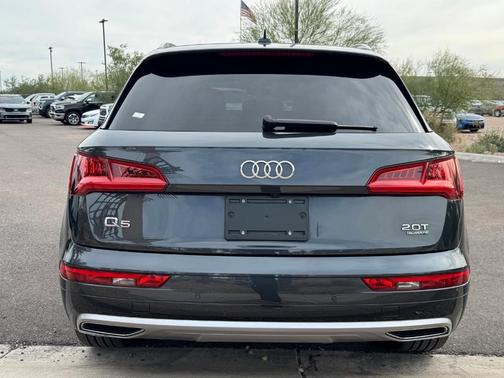 2018 Audi Q5 2.0T Prestige