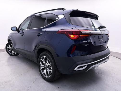 2022 Kia Seltos EX