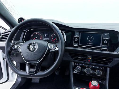 2020 Volkswagen Jetta 1.4T R-Line