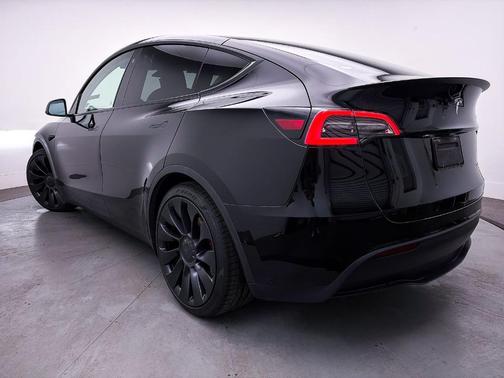Black 2021 Tesla Model Y Performance