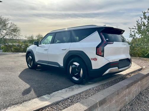 2024 Kia EV9 Wind