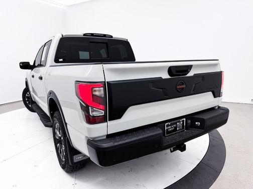 2021 Nissan Titan PRO-4X