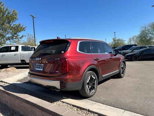 2023 Kia Telluride S