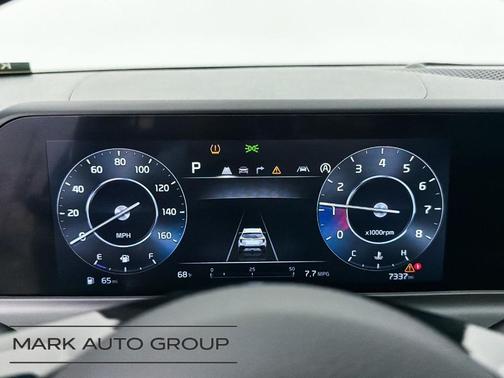 Blue / Black 2024 Kia Seltos S