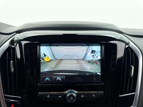 Mosaic Black Metallic 2019 Chevrolet Traverse LS