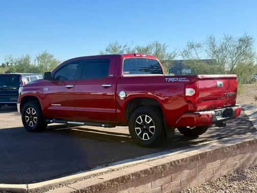 2017 Toyota Tundra SR5