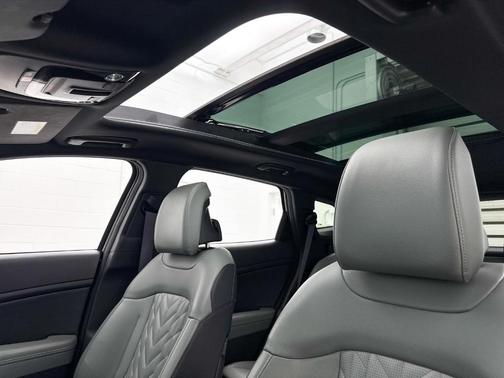2023 Kia Sportage Plug-In Hybrid X-Line Prestige