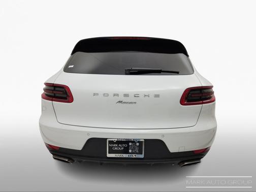 2018 Porsche Macan Base