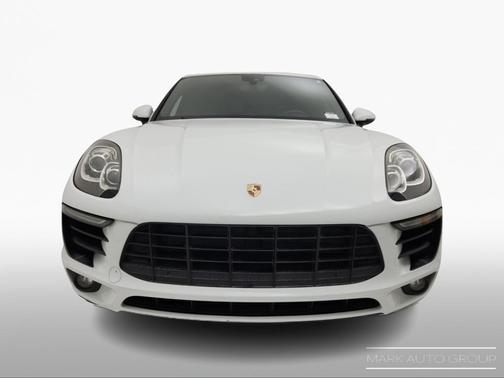 2018 Porsche Macan Base