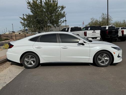 2021 Hyundai SONATA SE