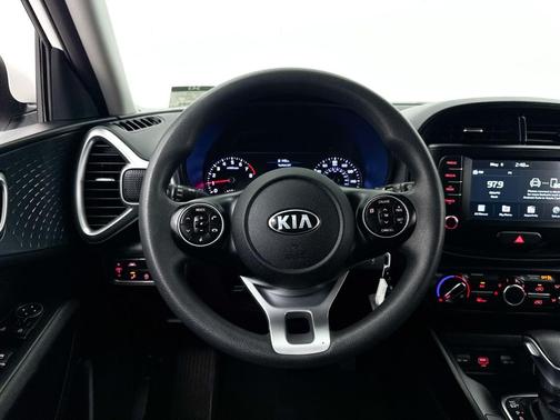 Snow White Pearl 2021 Kia Soul S