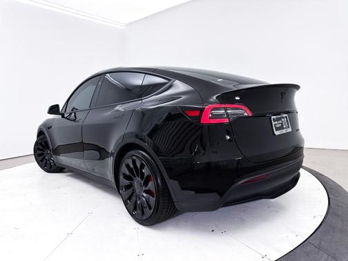 Black 2023 Tesla Model Y Performance