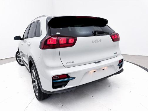 2022 Kia Niro EV EX