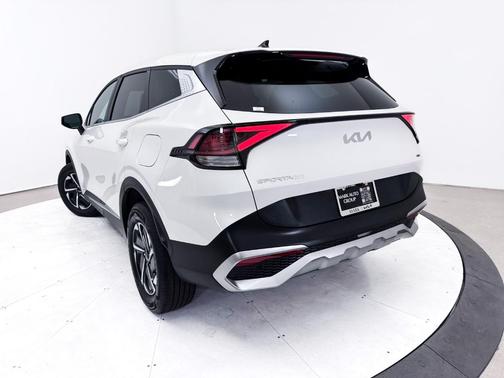 2023 Kia Sportage Hybrid LX