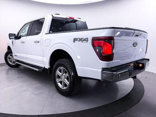 Oxford White 2024 Ford F-150 XLT