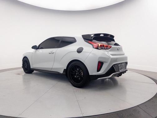 2020 Hyundai Veloster Turbo