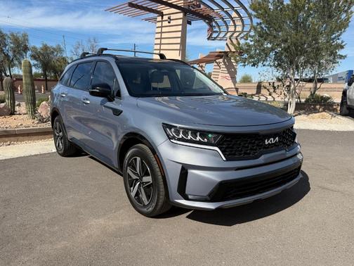 2022 Kia Sorento S