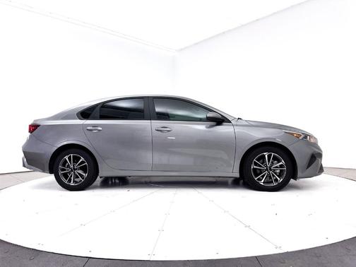 Steel Gray 2022 Kia Forte LXS