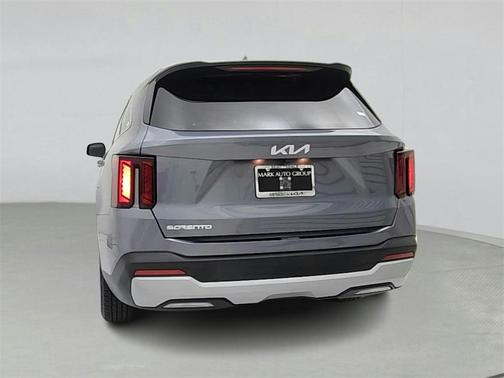 2024 Kia Sorento LX