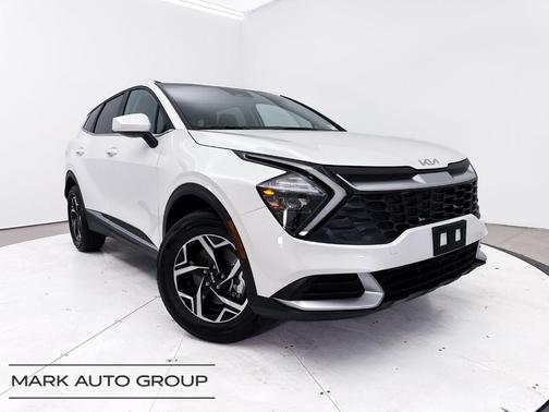Snow White Pearl 2023 Kia Sportage LX