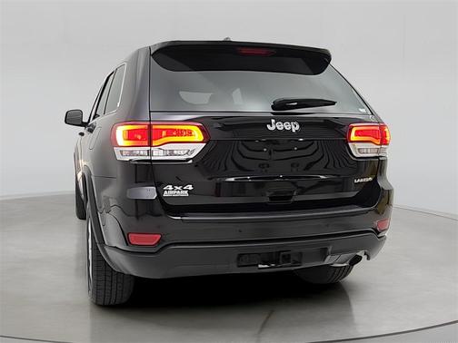 2022 Jeep Grand Cherokee WK Laredo