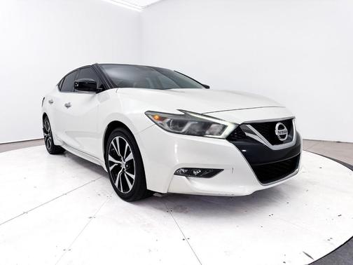 White 2018 Nissan Maxima 3.5 S