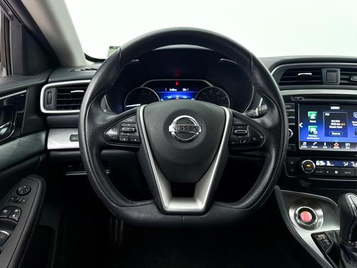 White 2018 Nissan Maxima 3.5 S