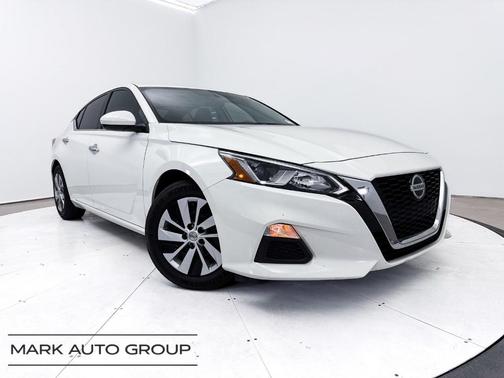 Glacier White 2020 Nissan Altima 2.5 S