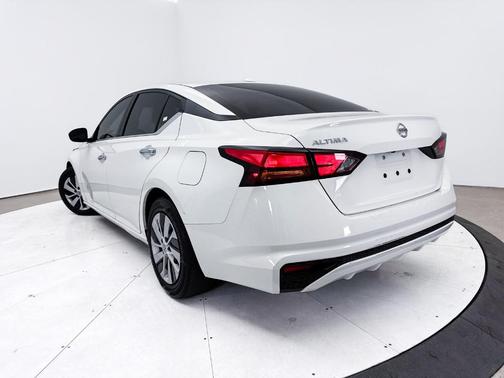 Glacier White 2020 Nissan Altima 2.5 S