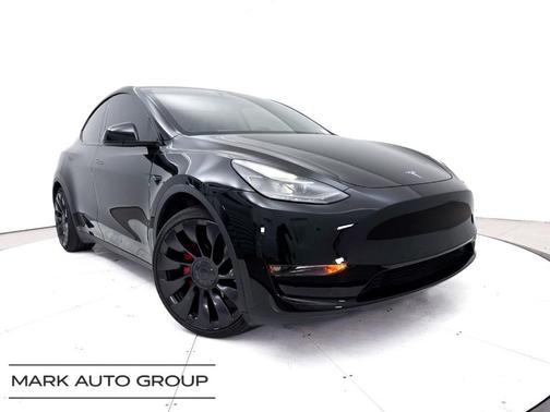 Black 2022 Tesla Model Y Performance