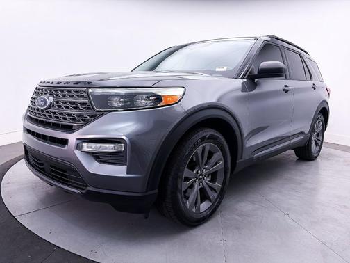 Carbonized Gray Metallic 2021 Ford Explorer XLT