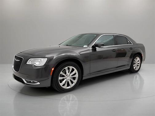 2021 Chrysler 300 Touring