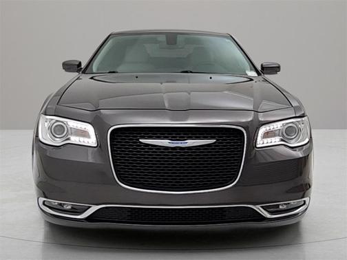 2021 Chrysler 300 Touring