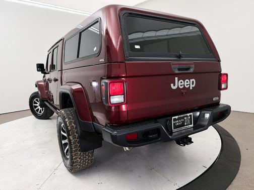 Snazzberry Pearlcoat 2021 Jeep Gladiator Overland