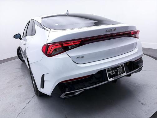 2022 Kia K5 LXS