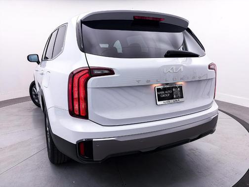 2025 Kia Telluride LX