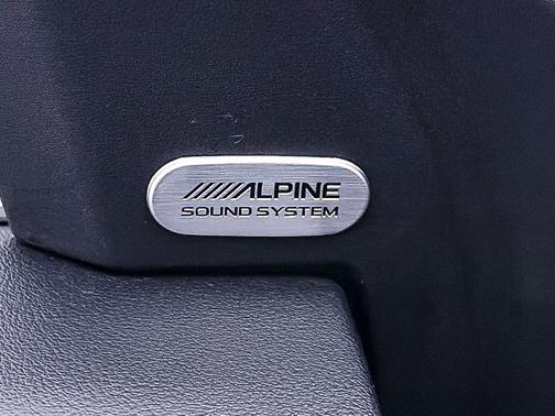 Pitch Black Clearcoat 2022 Dodge Charger Scat Pack