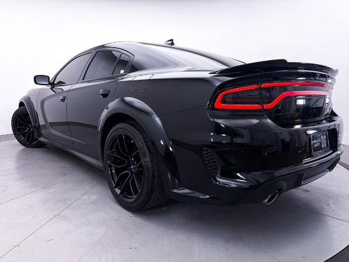 Pitch Black Clearcoat 2022 Dodge Charger Scat Pack