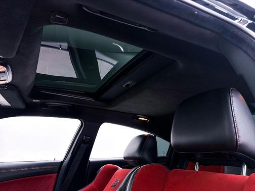 Pitch Black Clearcoat 2022 Dodge Charger Scat Pack