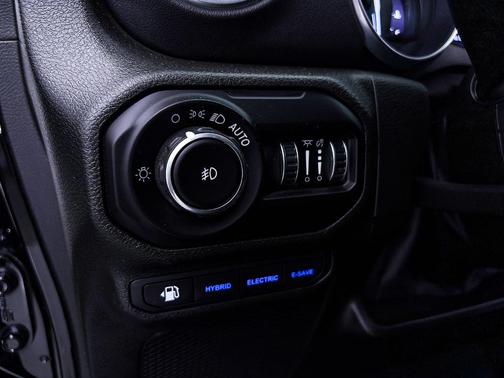 Black Clearcoat 2022 Jeep Wrangler Unlimited 4xe Rubicon