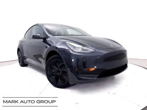 Black 2024 Tesla Model Y Long Range