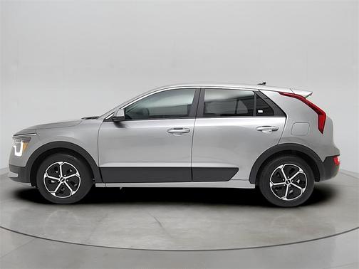 2024 Kia Niro LX