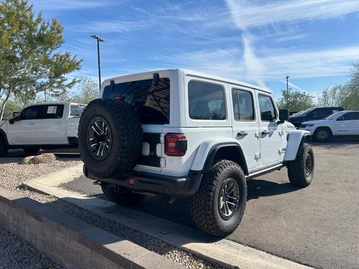 2024 Jeep Wrangler Rubicon 392