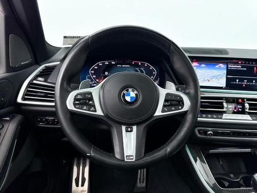 2021 BMW X5 M50i