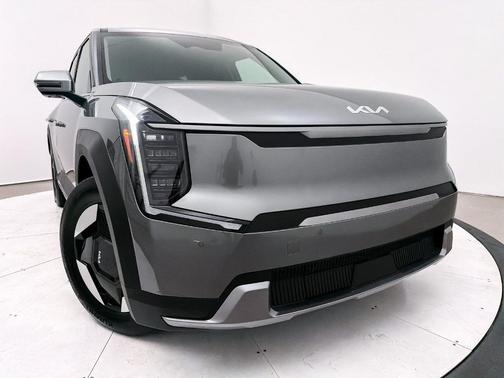 2024 Kia EV9 Light Long Range