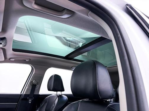 Glacial White Pearl 2021 Kia Sorento S