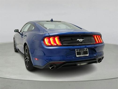 2022 Ford Mustang EcoBoost